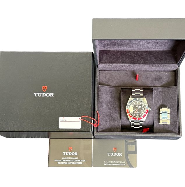 Tudor Black Bay GMT M79830RB-0001 Image 5